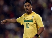 熊猫体育app-步行者关键战突围尼克斯，哈登成为关键先生