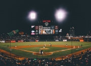 体育赛事直播-跨洋绝杀，山西队终结雄鹿，塔图姆如何成为关键先生