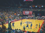 中国熊猫体育-F1年度争冠之夜，罗德里稳定输出不掉线，诠释现代赛车手的终极定义