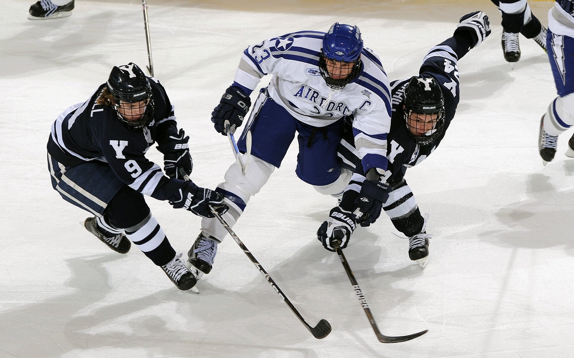 约基奇末节封神，马刺力克老鹰背后的战术博弈