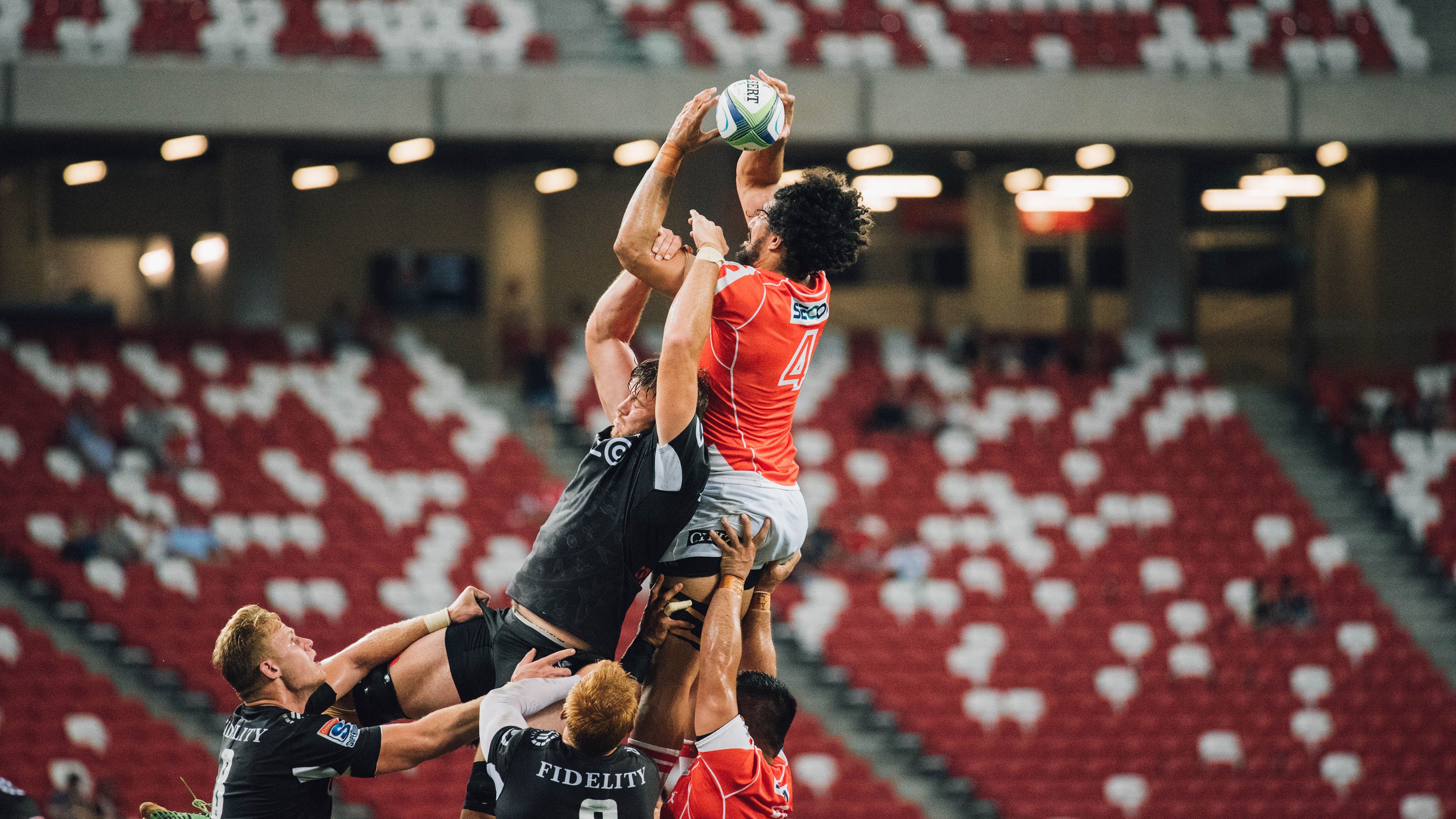 赛道上的绝对主宰，阿隆索驾驶梅赛德斯横扫哈斯车队，统治全场